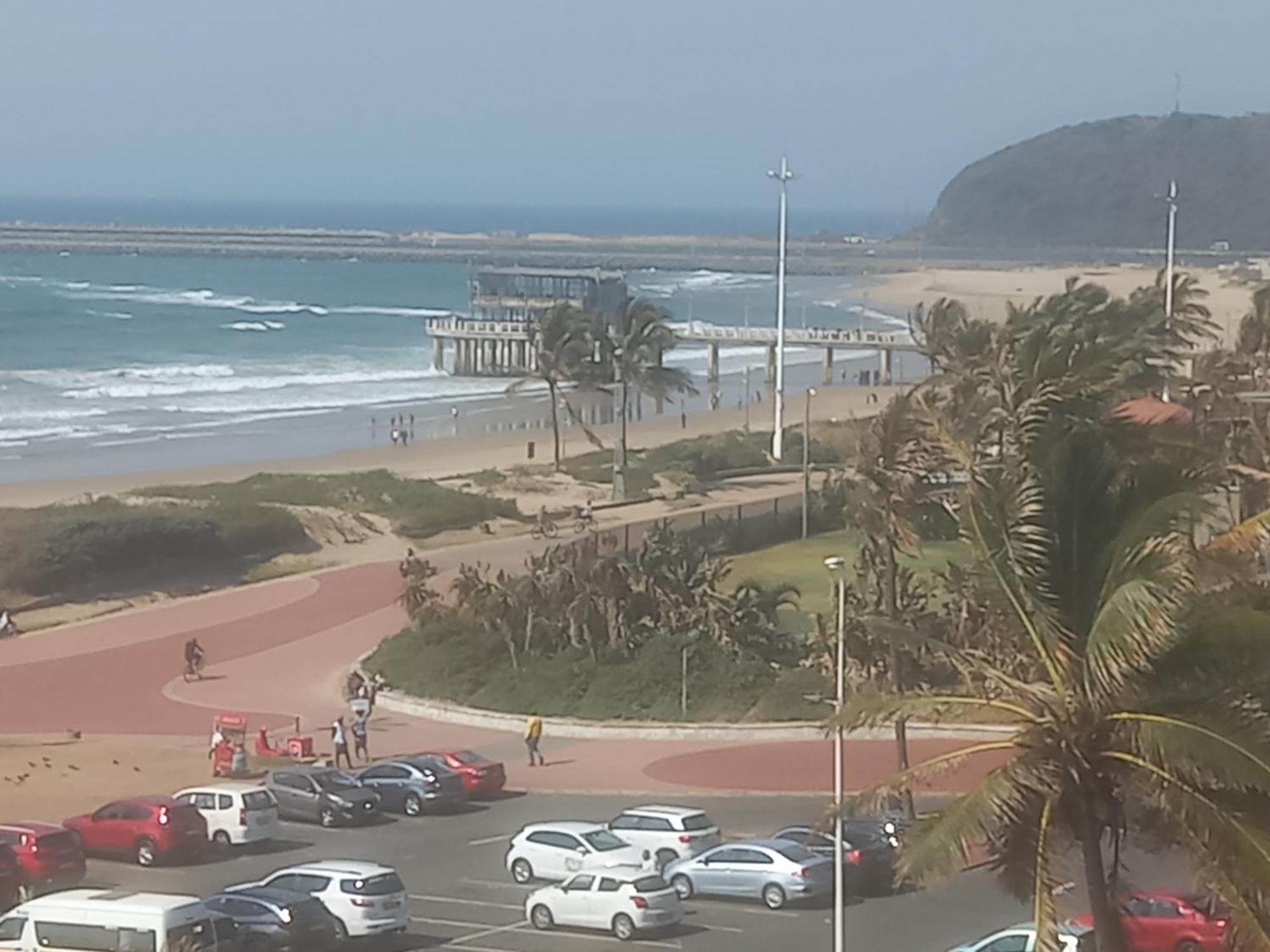 Shaka Shores 1 And 2 Bedrooms 2c & 12e * Durban